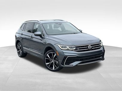 Used 2022 Volkswagen Tiguan SEL R-Line