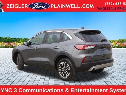 Used 2022 Ford Escape SEL image 3