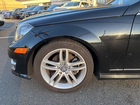 Used 2013 Mercedes-Benz C 250 Sedan image 9