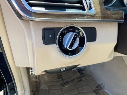 Used 2016 Mercedes-Benz E 350 4MATIC Wagon image 15