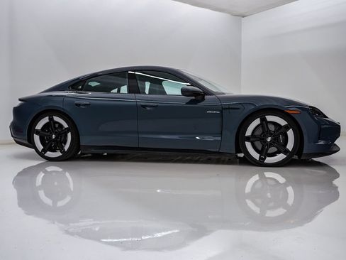Certified 2025 Porsche Taycan AWD/4WD image 9