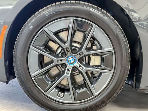 Used 2023 BMW i4 eDrive35 w/ Premium Package RWD image 26
