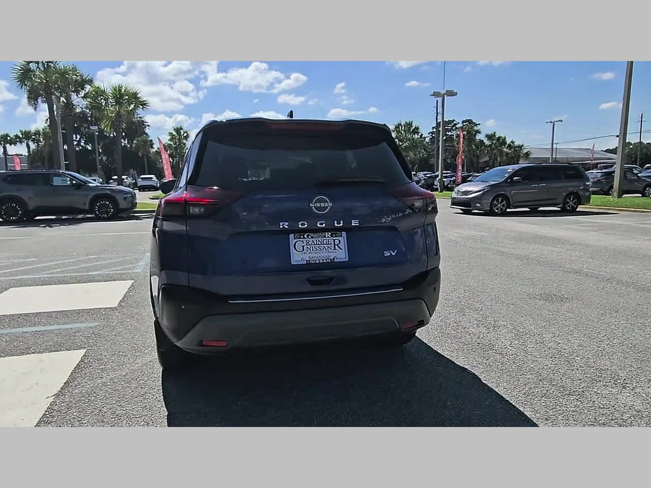 Used 2022 Nissan Rogue SV FWD image 32