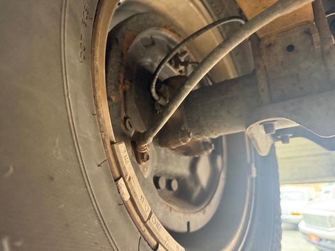 Used 2002 Nissan Frontier SE image 37