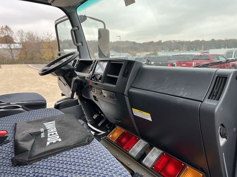 New 2024 Chevrolet Low Cab Forward image 59