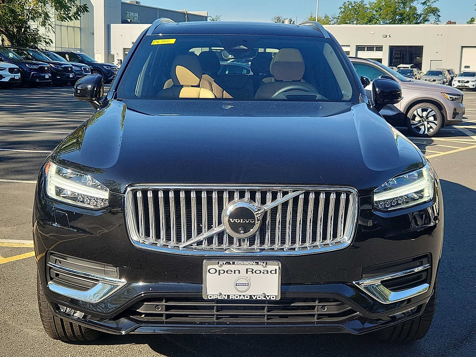 Certified 2024 Volvo XC90 B6 Ultimate w/ Protection Package AWD/4WD image 2