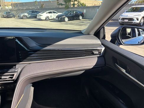 Used 2025 Toyota Camry LE image 35