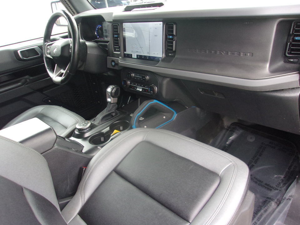 Used 2024 Ford Bronco Black Diamond AWD/4WD image 21