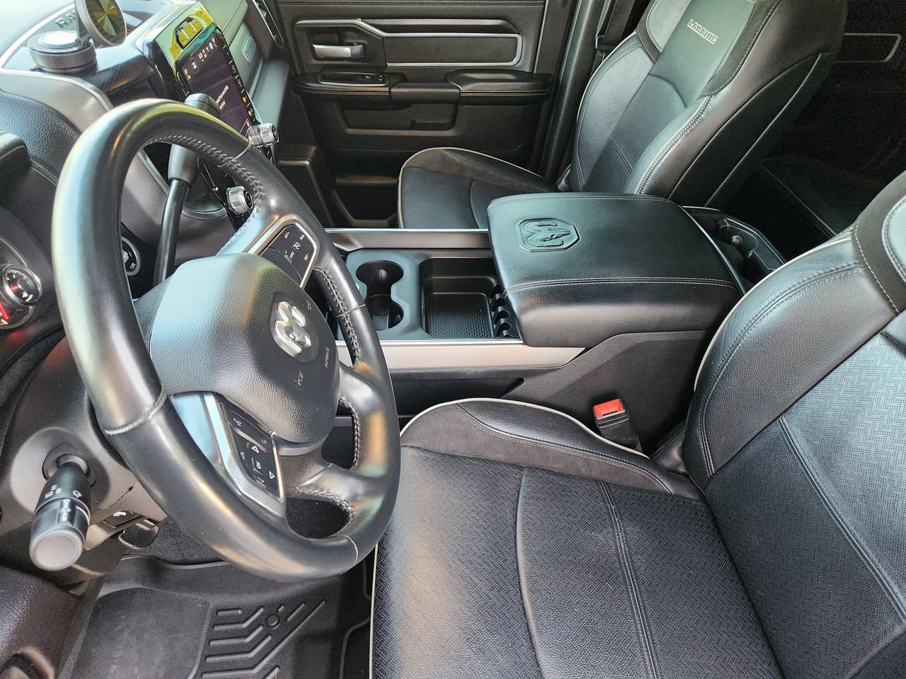 Used 2023 RAM 3500 Laramie AWD/4WD image 12