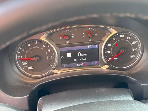 Used 2023 GMC Terrain SLT w/ Infotainment Package II AWD/4WD image 22