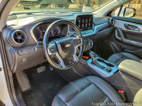 Used 2023 Chevrolet Blazer LT image 9