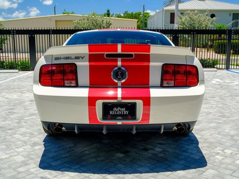 Used 2007 Ford Mustang Shelby GT500 RWD image 4