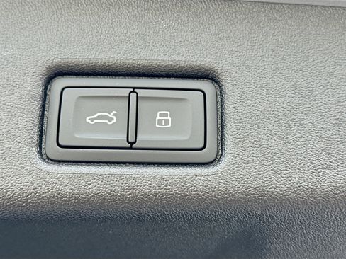 New 2025 Audi Q5 Premium Plus image 11