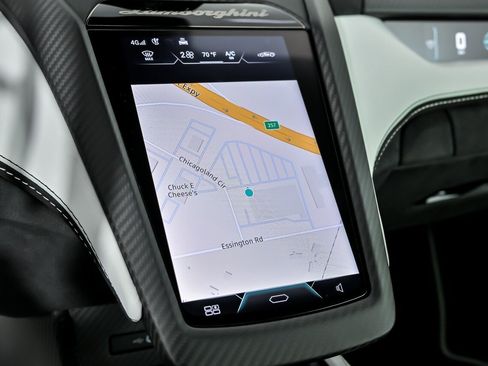 Used 2024 Lamborghini Revuelto image 40