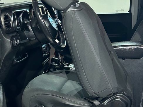 Used 2019 Jeep Wrangler Sport AWD/4WD image 41
