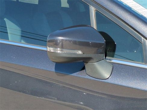 Used 2018 Subaru Crosstrek 2.0i Limited image 12