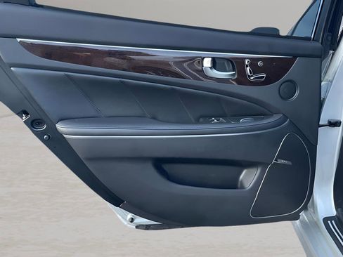 Used 2011 Hyundai Equus Signature image 13