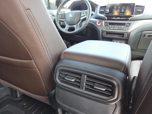 Used 2025 Honda Ridgeline RTL image 23