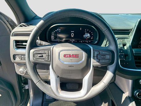 Used 2024 GMC Yukon SLT w/ SLT Luxury Package RWD image 14