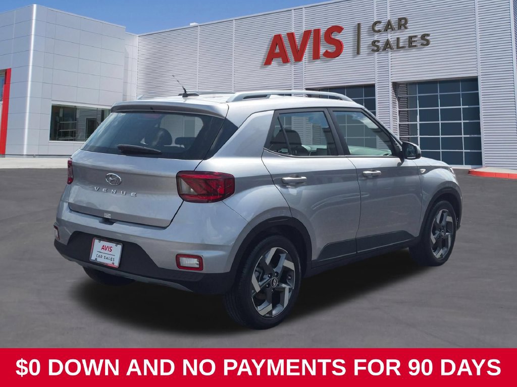 Used 2026 Hyundai Venue SEL FWD image 5