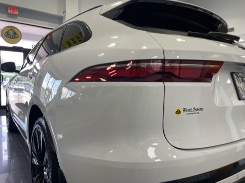 Used 2024 Jaguar F-PACE R-Dynamic S AWD/4WD image 15