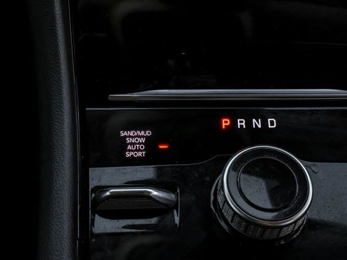 Used 2021 Jeep Grand Cherokee L Limited image 32