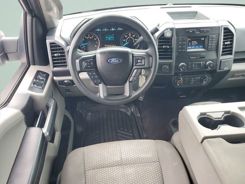 Used 2017 Ford F150 XLT AWD/4WD image 12