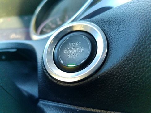 Used 2022 Buick Encore GX Essence AWD/4WD image 8