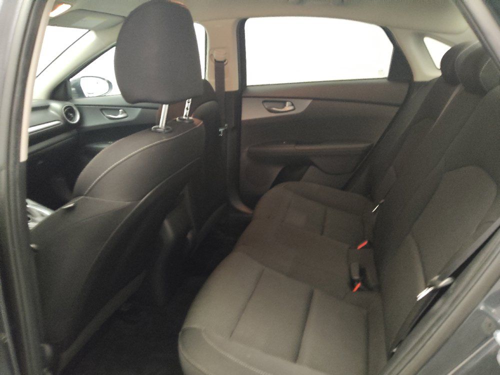 Used 2021 Kia Forte LXS FWD image 18