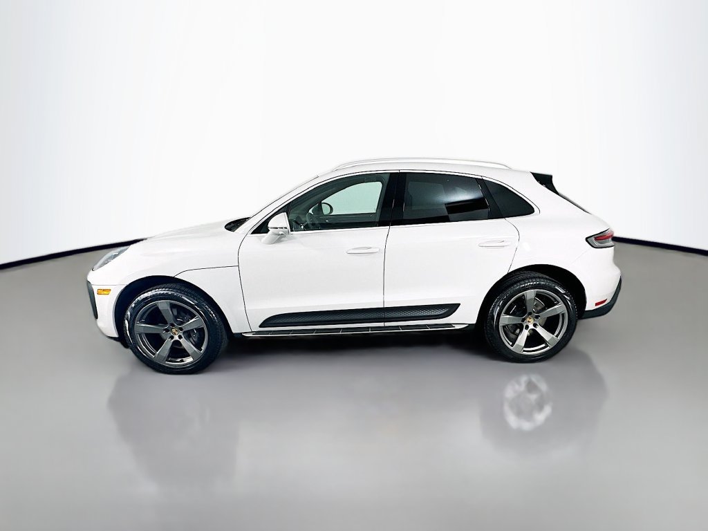 Certified 2026 Porsche Macan Turbo AWD/4WD image 2