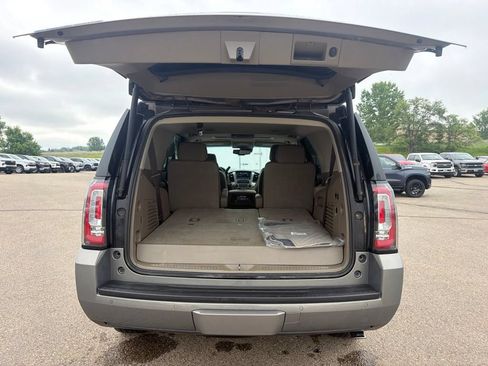 Used 2019 GMC Yukon SLT w/ Premium Edition AWD/4WD image 27