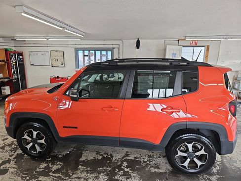 Used 2021 Jeep Renegade Trailhawk w/ Trailer Tow Group AWD/4WD image 3