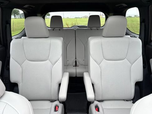 Used 2025 Lexus TX 350 AWD w/ Technology Package image 17