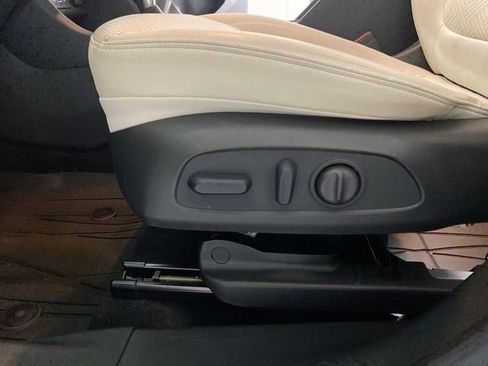 Used 2023 Buick Encore GX Essence w/ Experience Buick Package AWD/4WD image 25