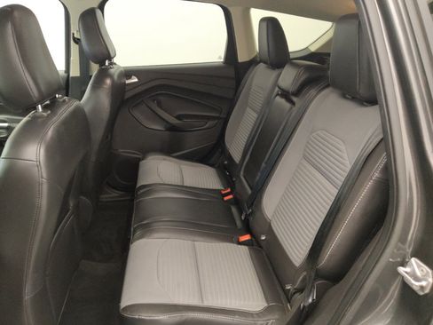 Used 2018 Ford Escape SE w/ SE Sport Appearance Package FWD image 18