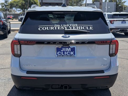 New 2026 Ford Explorer Active AWD/4WD image 3