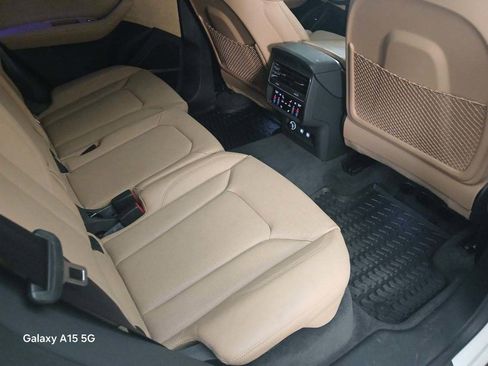 Used 2019 Audi Q8 Prestige image 10