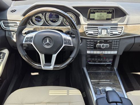 Used 2014 Mercedes-Benz E 350 Sedan image 24
