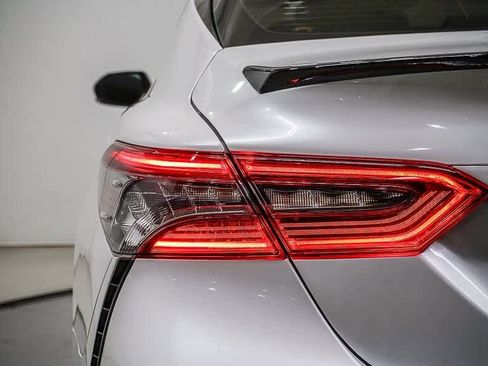 Used 2023 Toyota Camry XSE image 9