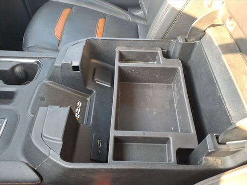 Used 2024 GMC Sierra 1500 AT4 w/ AT4 Carbonpro Edition image 17