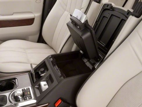 Used 2010 Land Rover Range Rover HSE LUX image 20