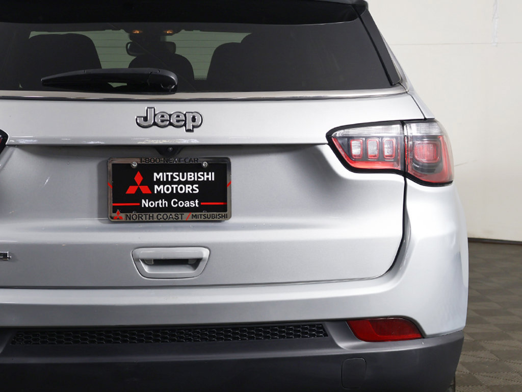 Used 2025 Jeep Compass Sport AWD/4WD image 15