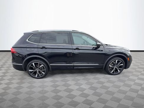 Used 2022 Volkswagen Tiguan SEL R-Line AWD/4WD image 8