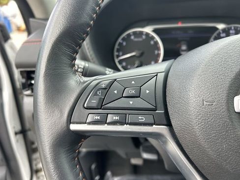 Used 2024 Nissan Sentra SR FWD image 22