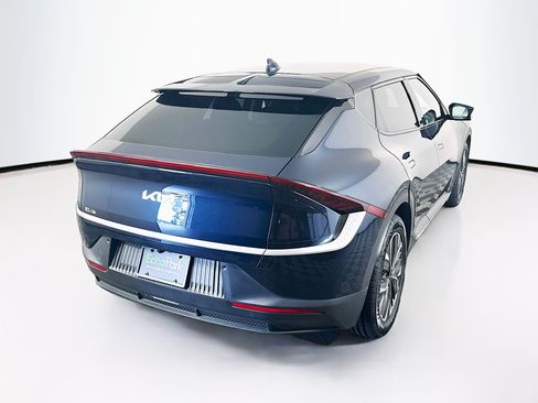 Used 2024 Kia EV6 Light RWD image 9