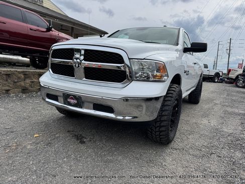 Used 2018 RAM 1500 Classic SLT AWD/4WD image 4