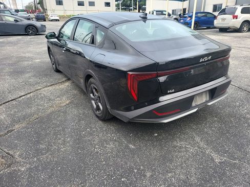 Used 2025 Kia K4 LXS FWD image 3