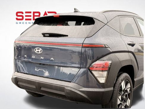 Used 2024 Hyundai Kona SEL image 2