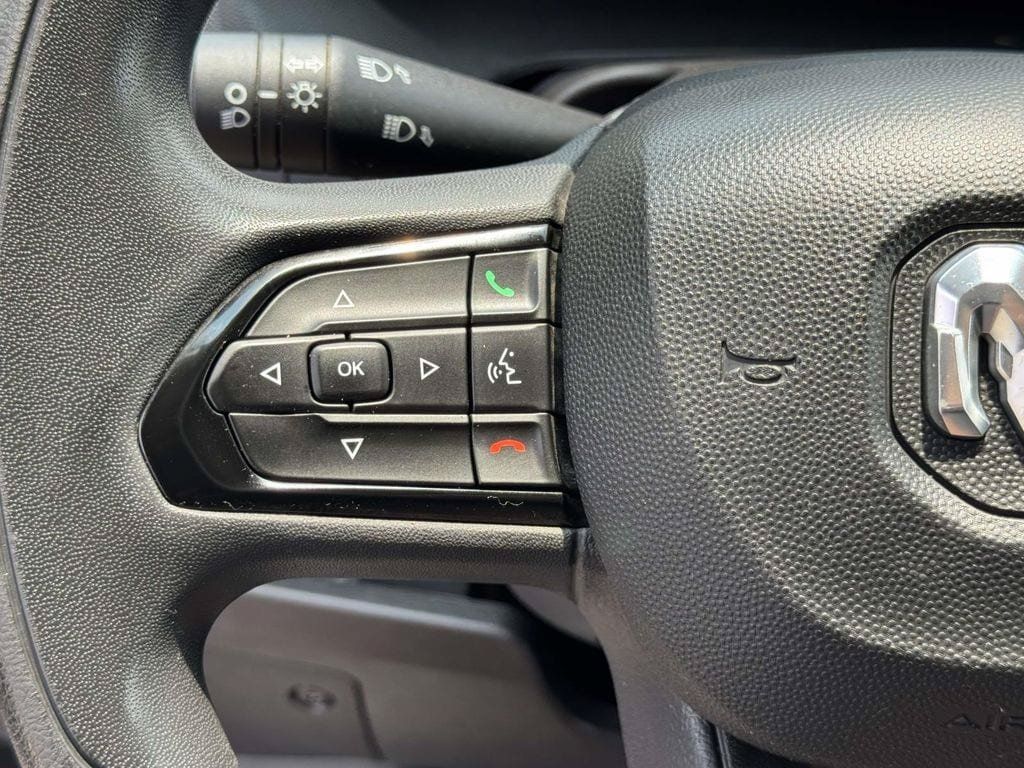 Used 2025 RAM ProMaster 3500 w/ Convenience Group FWD image 11