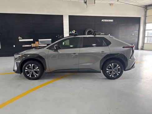 Used 2024 Toyota bZ4X XLE image 9